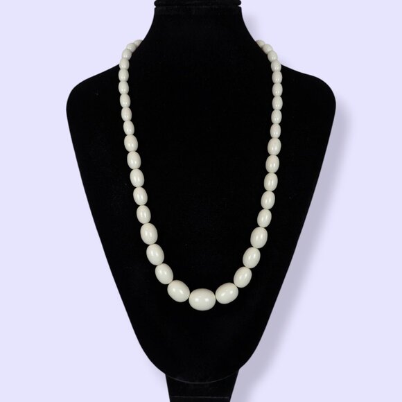 V. Off-White Lucite Graduated Beaded Necklace - Picture 3 of 6